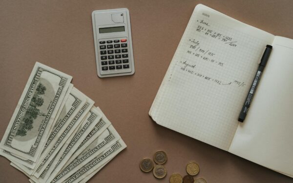 Christmas Budget Planner UK: How to Spend Less and Stress Less