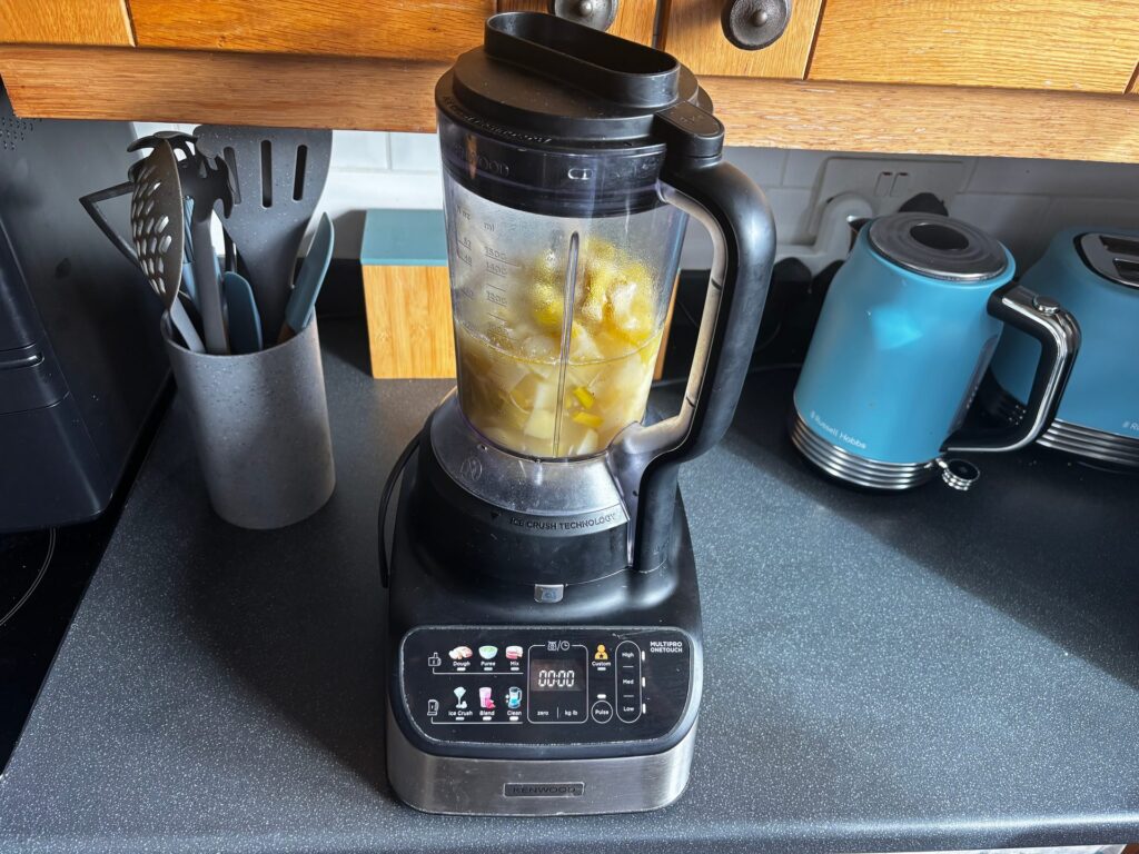 Best Blenders UK 2026: 6 Picks for Smoothies, Soups & More